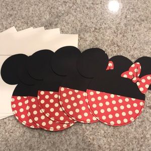 Set of 5 Minnie Mouse invitations